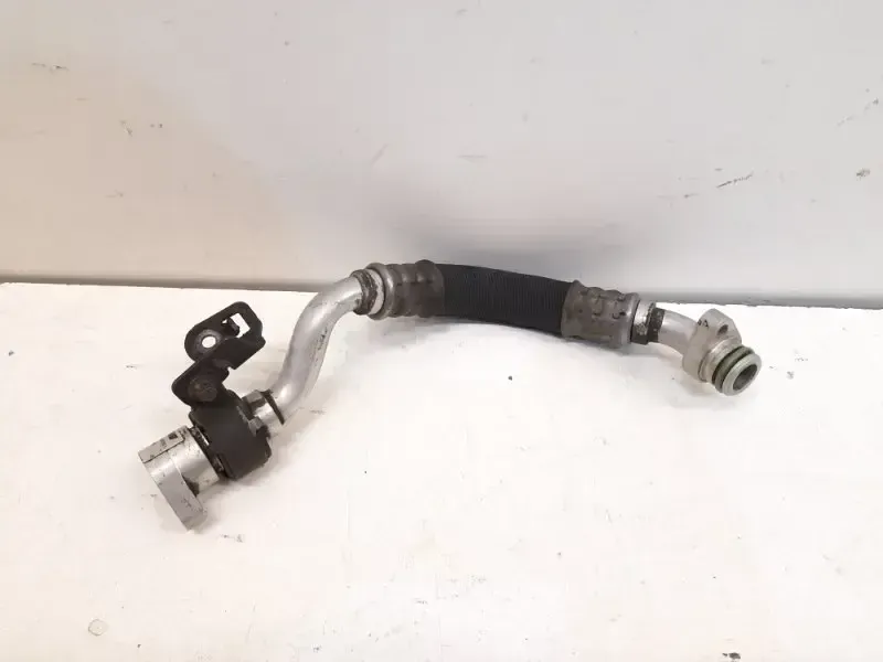 a1665000788   oil line